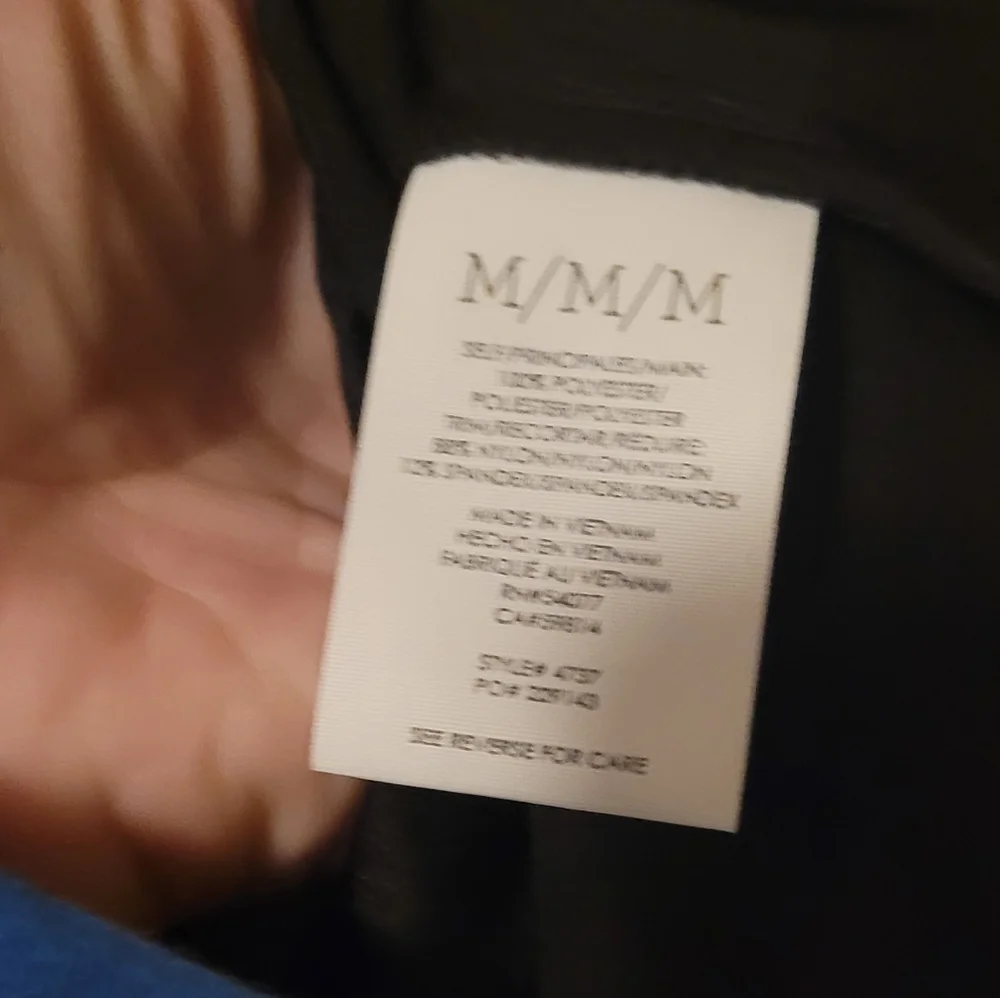 CAbi Veil Top, Size Medium, Fall 2024 Style #4737, Black - Picture 4 of 4